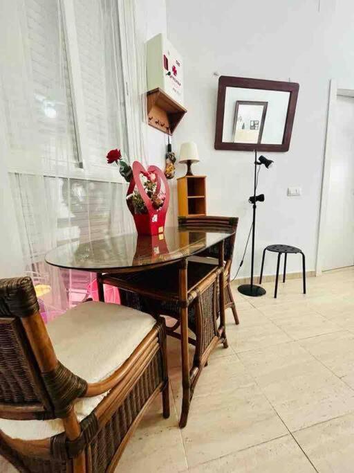 Apartamento Privado En Alameda De Hercules Sevilla Buitenkant foto
